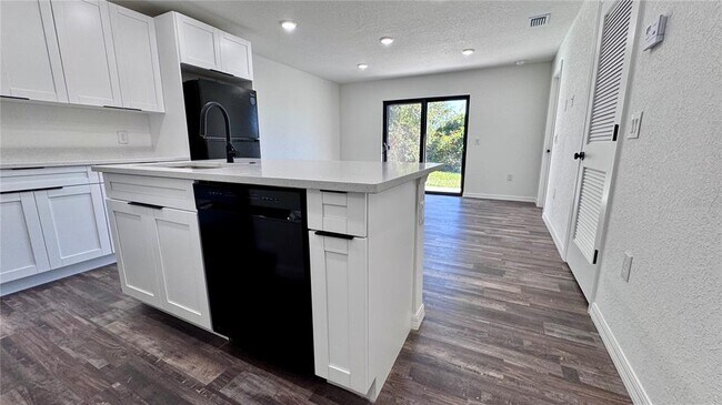 Foto del edificio - 27067 Washington St