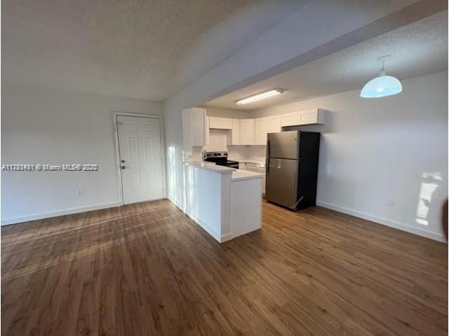 Foto del edificio - 200 Palm Cir W