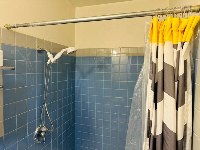 Foto del edificio - Furnished Studio Near Hospitals with WiFi, Cable TV and laundry