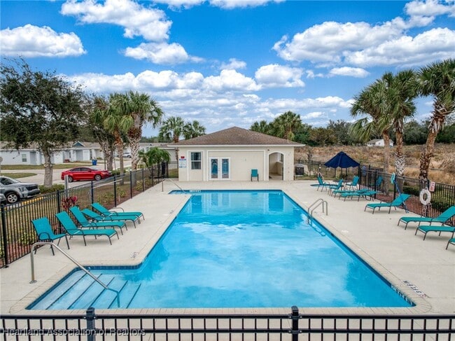 Building Photo - 1415 Las Villas Blvd