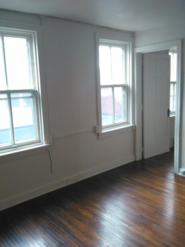 Foto del edificio - Video in pictures! 3rd Floor 1 Bedroom in ...