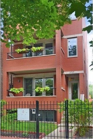 Primary Photo - 3717 N Damen Ave