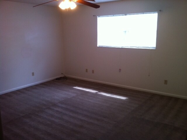Foto del edificio - 2406 Ramblewood Ct