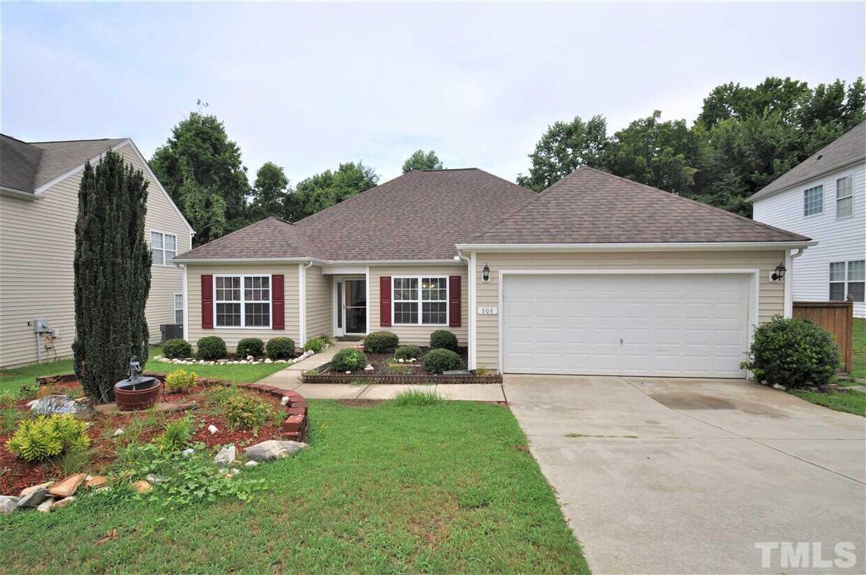 808 Red Oak Tree Dr, FuquayVarina, NC 27526 House for Rent in Fuquay