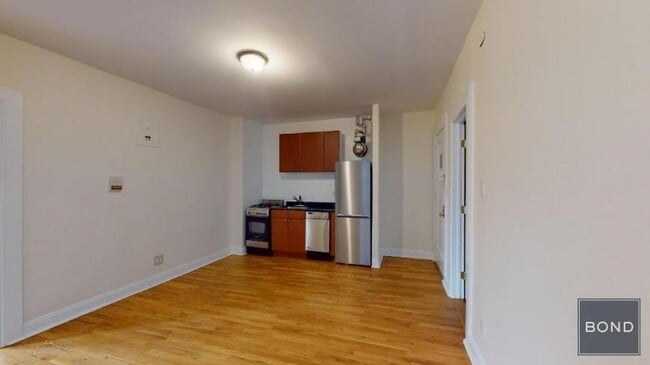 Building Photo - 2 bedroom in NEW YORK NY 10014