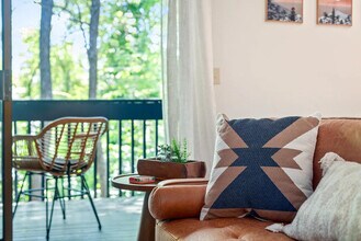 Building Photo - 6630 SW Capitol Hwy