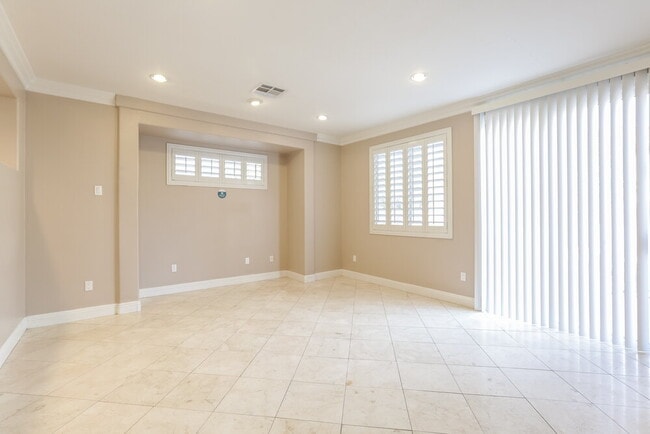 Building Photo - 6558 Candy Apple Cir