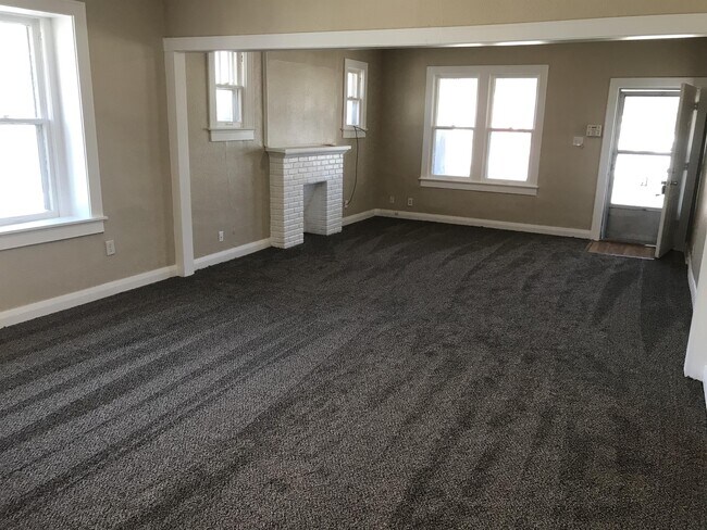 Foto del edificio - 806 N Park Ave