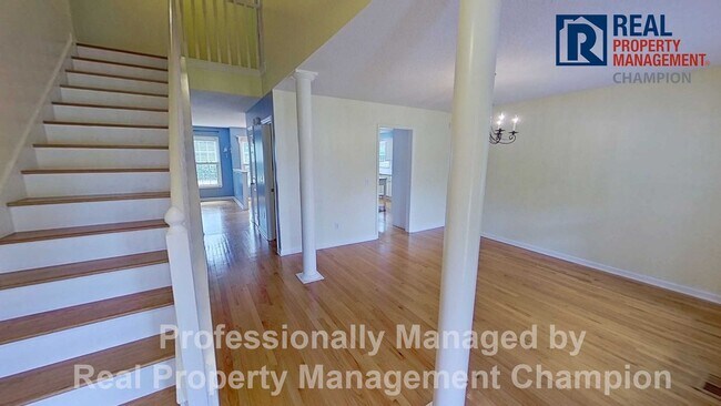 Foto del edificio - Spacious Upscale Home in Established Neigh...