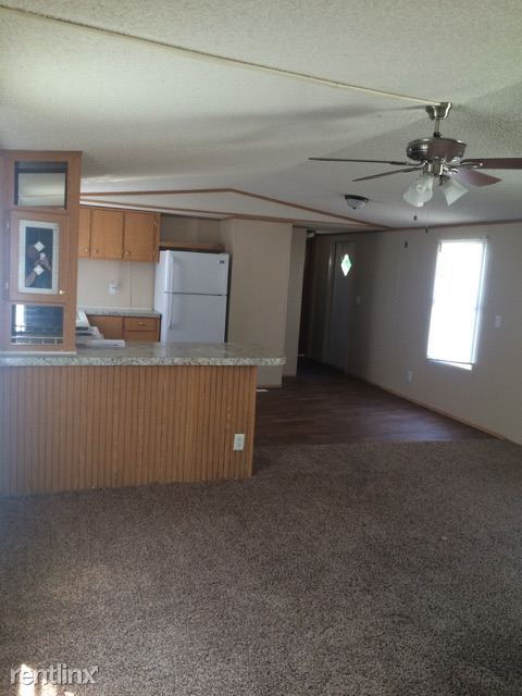 Primary Photo - 5900 SE 48th St