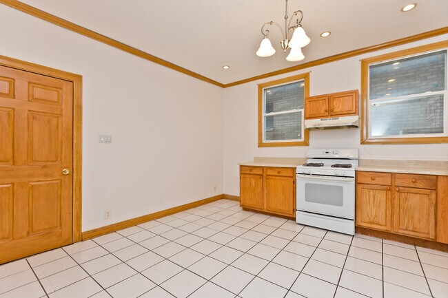 Foto del edificio - 3441 N Keating Ave