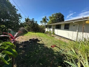 Building Photo - 264 Elilani St