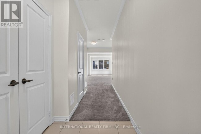 Building Photo - 240 Ridley Cres