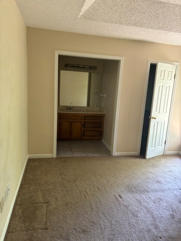 Building Photo - 1817 Sundown Dr