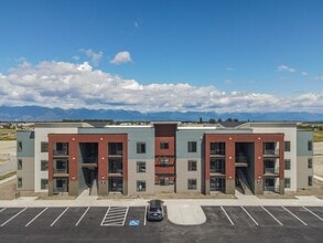 Building Photo - 426 Cobalt Dr