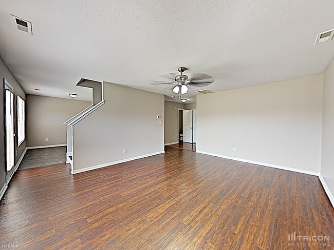 Building Photo - 4112 Dover Downs Dr