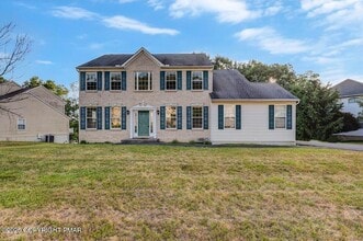 Building Photo - 115 Daffodil Dr