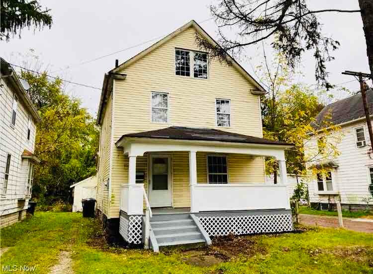 559 Dayton St Akron, OH 44310 – photo 2