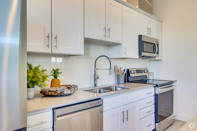 Cocina - 2BR, 2BA - 1207 PIES CUADRADOS - Boulevard on 20th