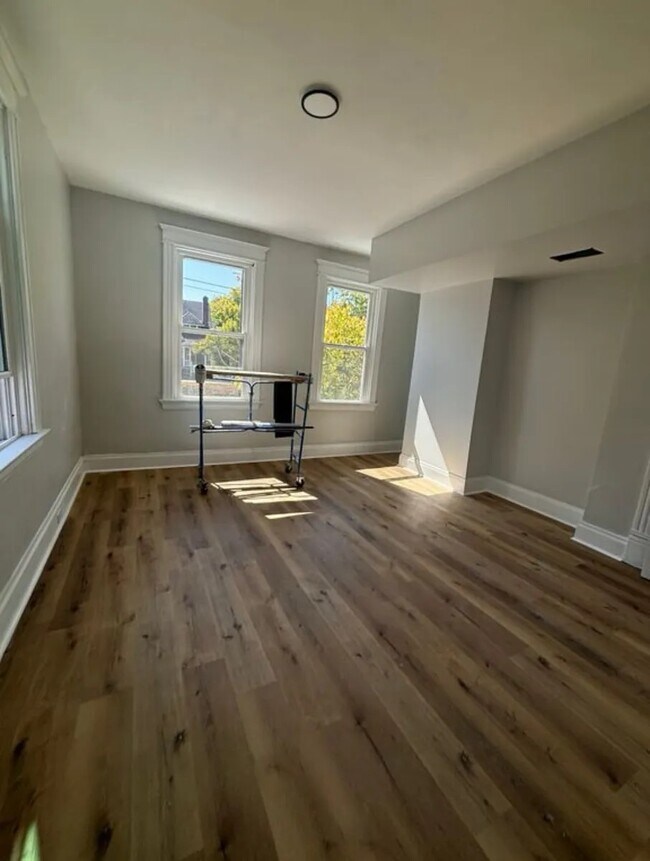 Building Photo - 2752 Enslin St