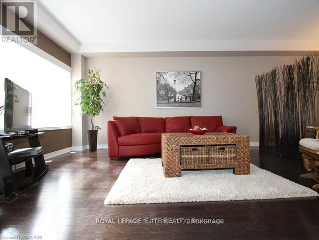 Building Photo - 2460-2460 Prince Michael Drive