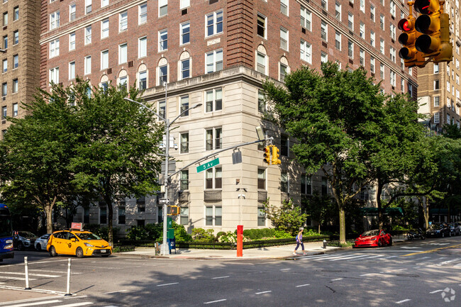 Foto del edificio - Carnegie Hill