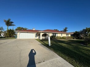 Building Photo - 101 Jamaica Dr