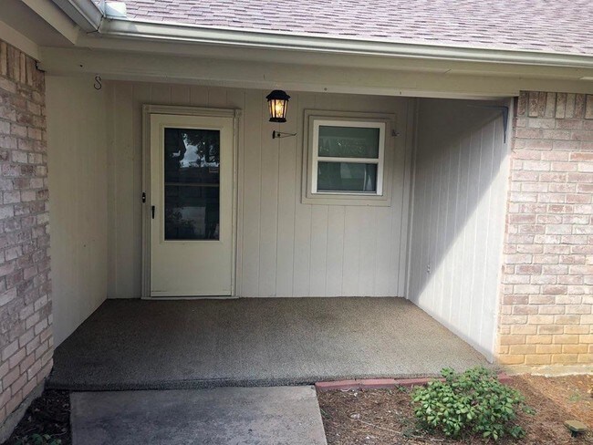 Building Photo - 4302 Woodmeadow Ct