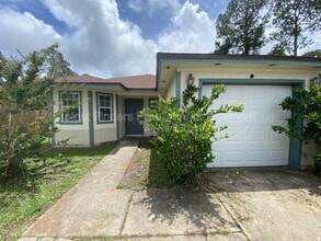 Building Photo - 2641 Sam Houston Pl