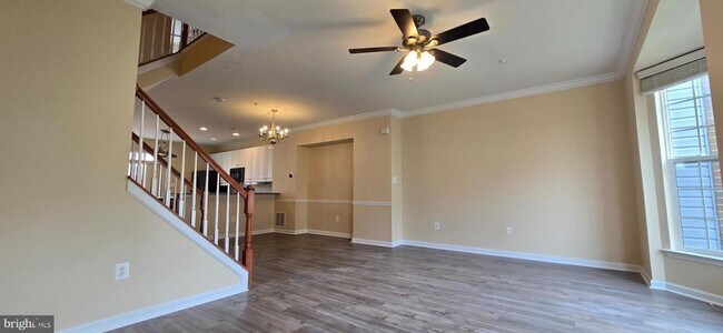 Building Photo - 2630 Raptor Dr