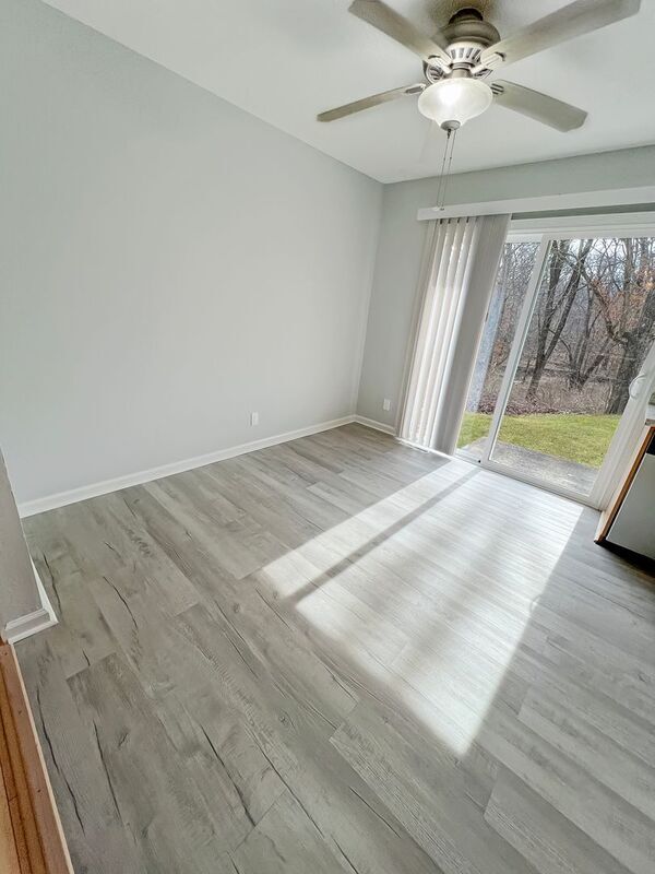 Foto del edificio - 1119 Lake Maurer Rd