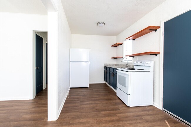 Foto del edificio - 736-742 Sylvan Ln