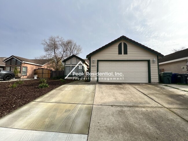 Building Photo - Very Nice 3bd/2ba Home with 2 Car Garage!