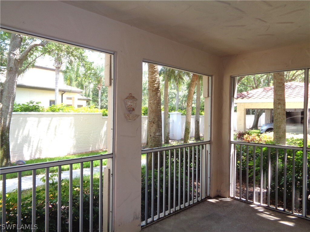 Primary Photo - 100 Siena Way