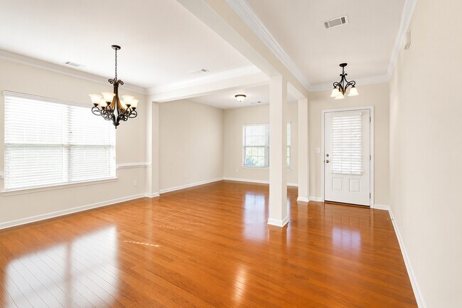 Building Photo - 7245 Rocking Horse Ln