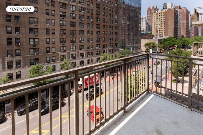 Foto del edificio - 301 E 79th St