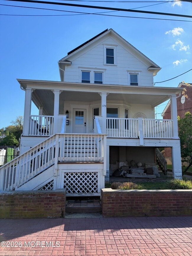 Building Photo - 179 Bay Ave