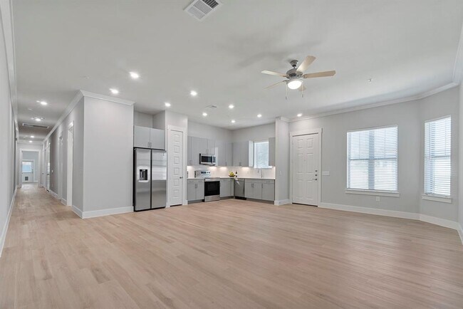 Foto del edificio - 1313 Mahogany Ln