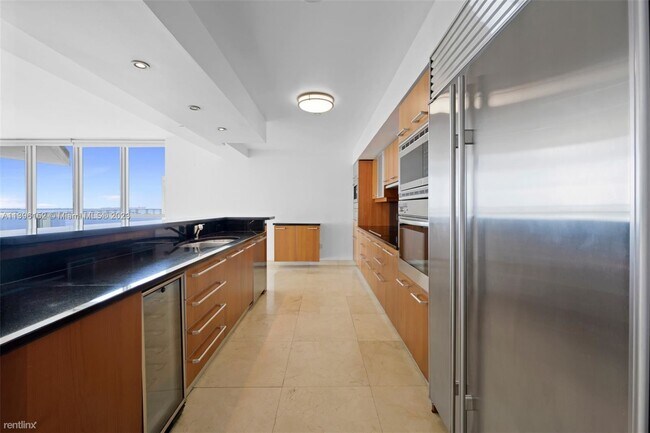 Foto del edificio - 2 br, 2.5 bath Condo - 1331 Brickell Bay D...