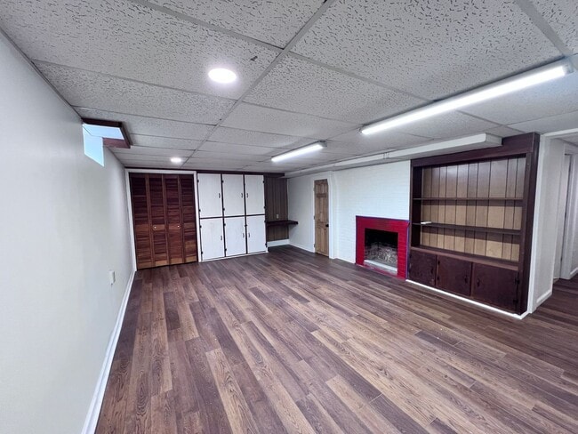 Building Photo - For Rent Mocksville Unit B