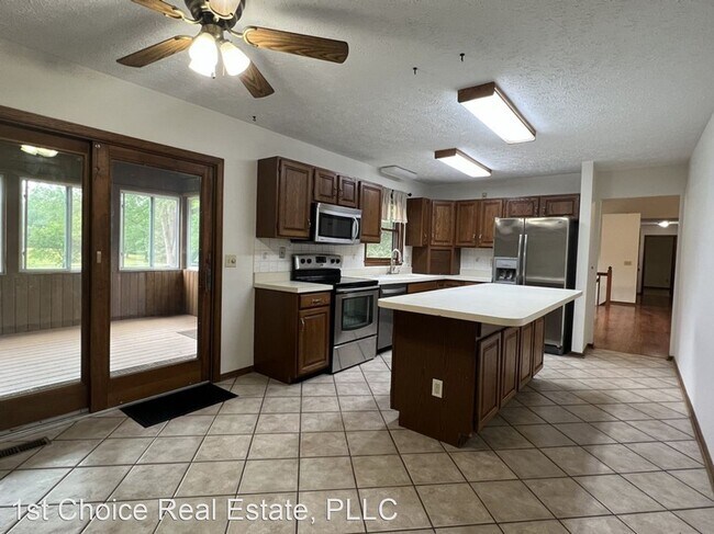 Building Photo - 4 br, 3 bath House - 1198 Tihart Rd