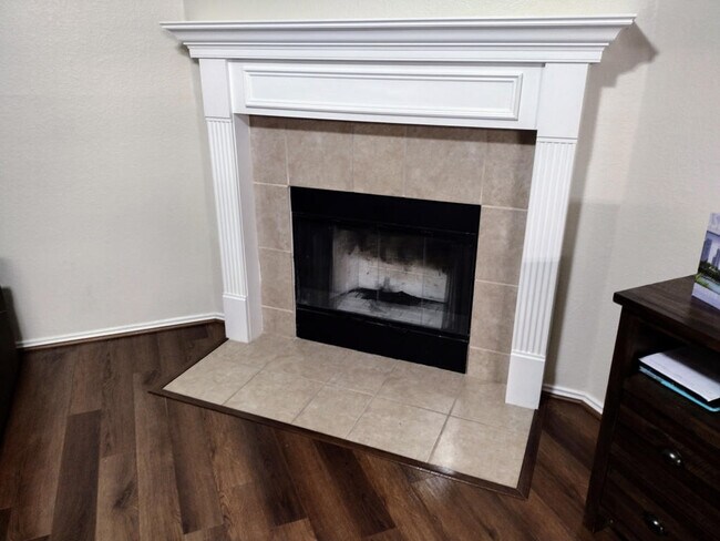 Building Photo - 4202 Tumut Ln