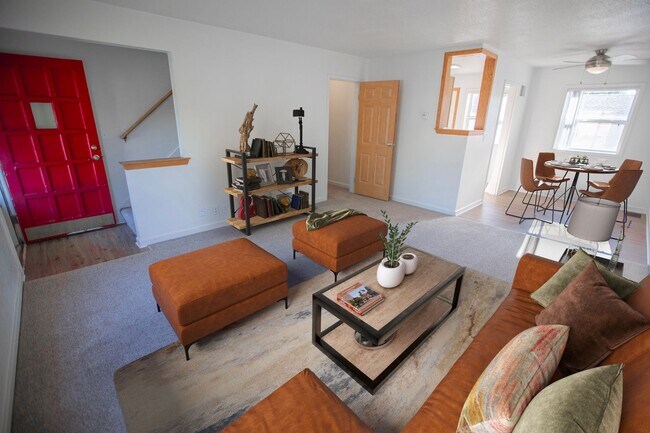 Interior Photo - Windom Gables