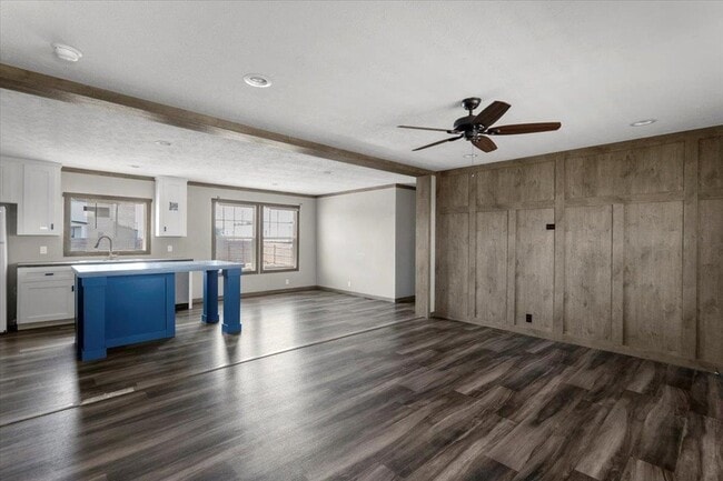 Building Photo - 104 Pineapple Sage Cv