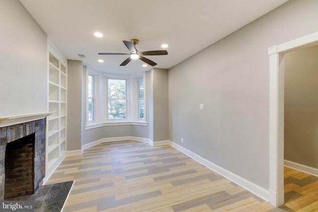 Building Photo - 1393 F St NE