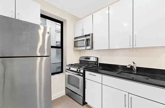 Building Photo - 533 West 158th Street