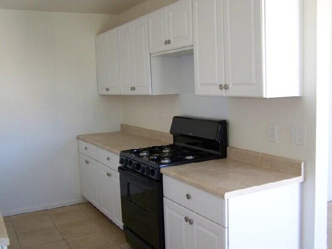 Foto del edificio - 7135 Murray Ln