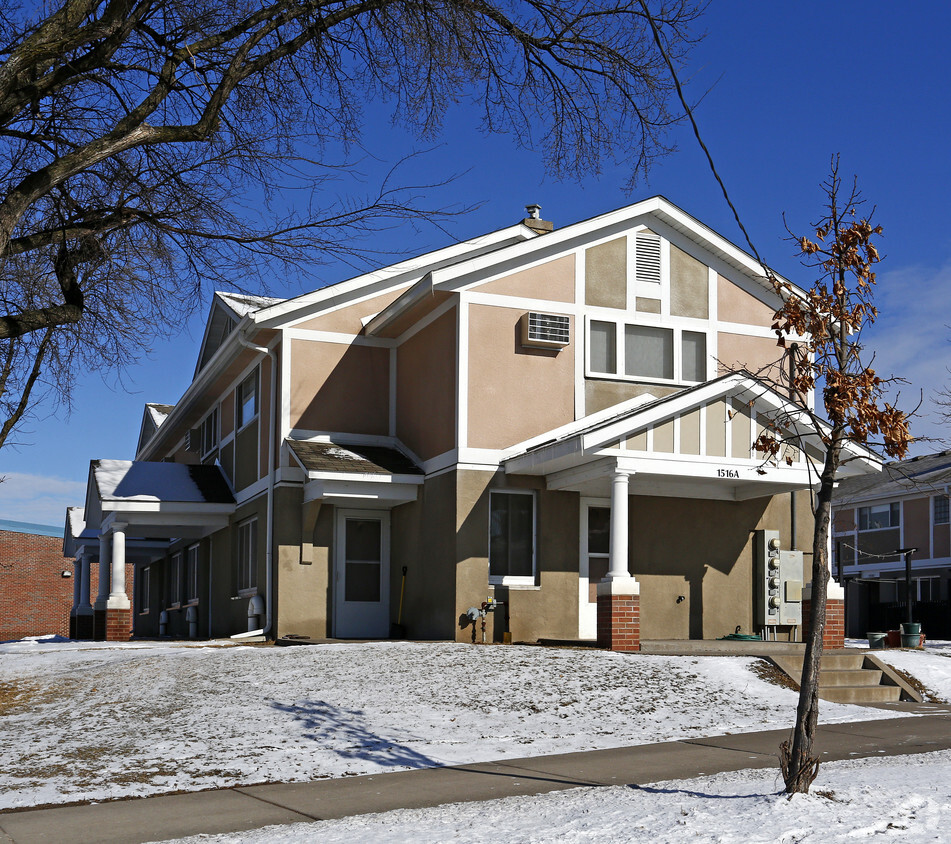 Primary Photo - McDonough Townhomes