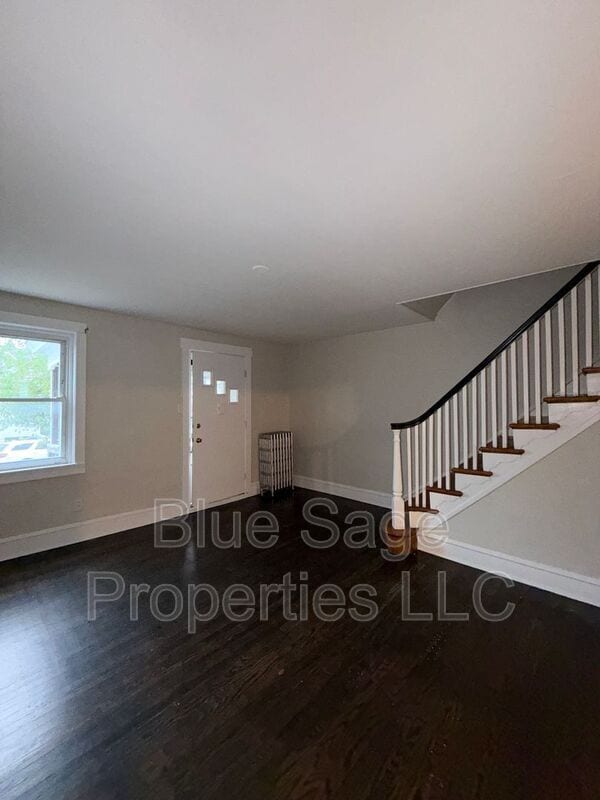 Foto del edificio - 7026 Radbourne Rd