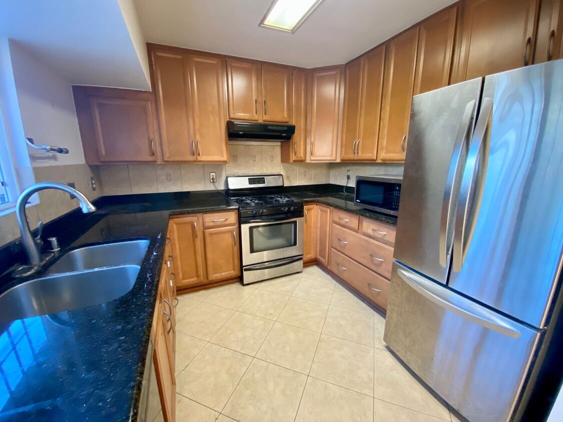 PQ ONE LEVEL 4 Bedroom Granite Kitchen G... - PQ ONE LEVEL  4 Bedroom Granite Kitchen  G...